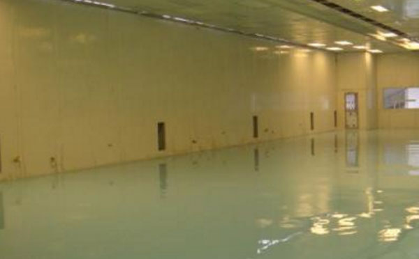 类乌齐自流平环氧地坪中涂